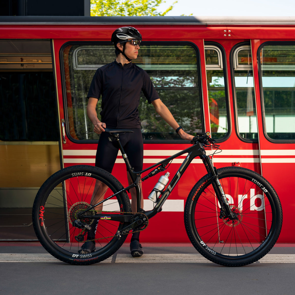 SIGG Move MyPlanet Alu 0,75 l, käyttökuva 2