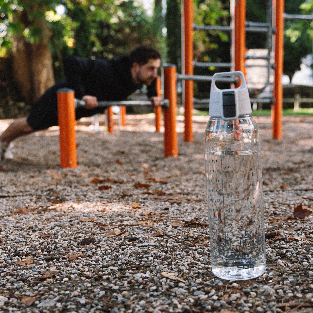 SIGG Total Clear One Anthracite MyPlanet 1.5, käyttökuva 2