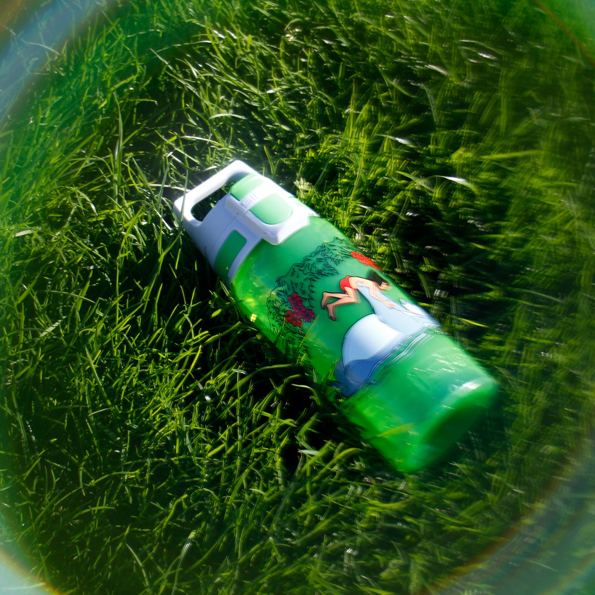 SIGG VIVA ONE Junglebook 0,5 l, käytössä ulkona 2