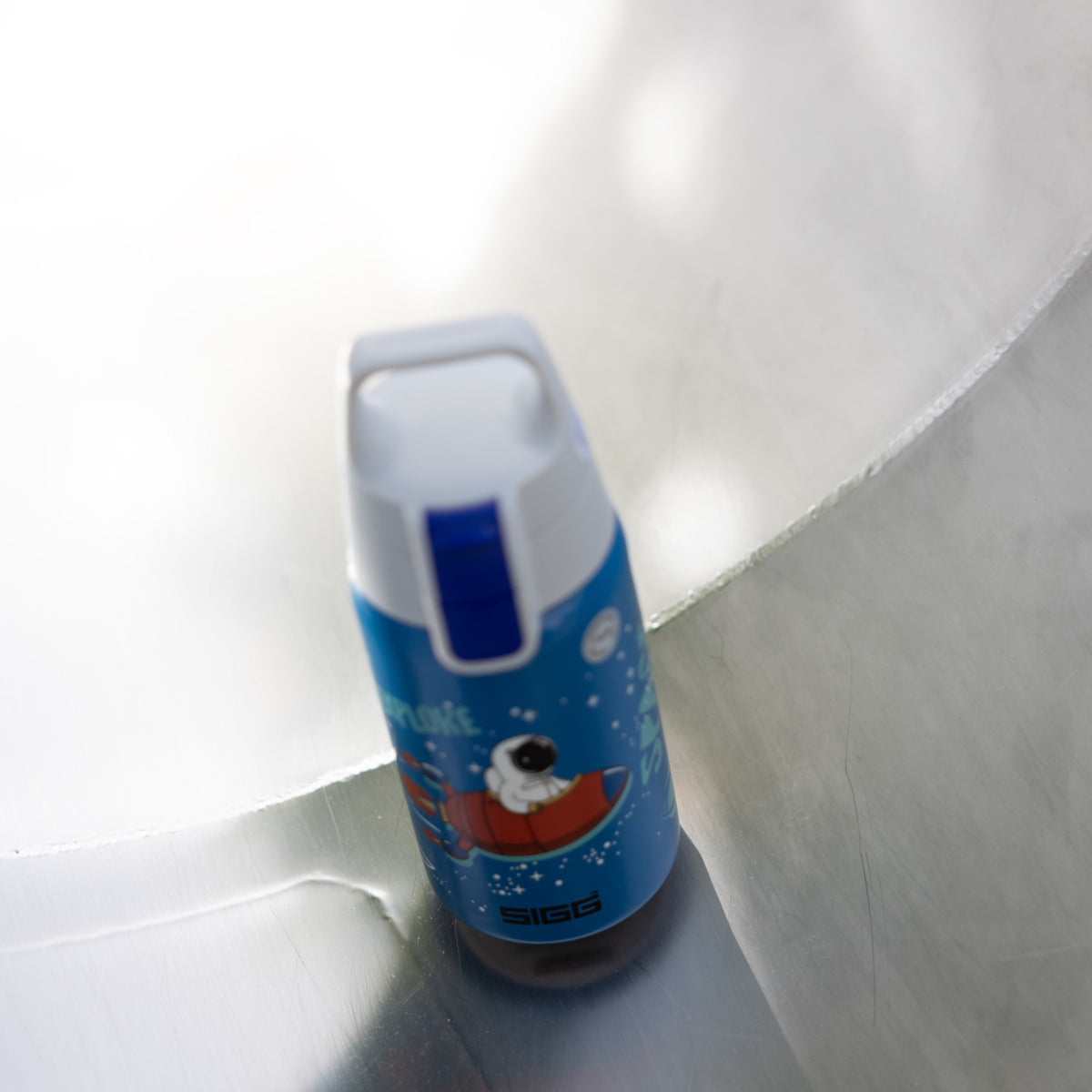 SIGG Shield One Space 0,5 l, käytössä ulkona