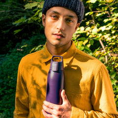 SIGG Shield Therm One termospullo Nocturne 1,0 l, käyttökuva 2