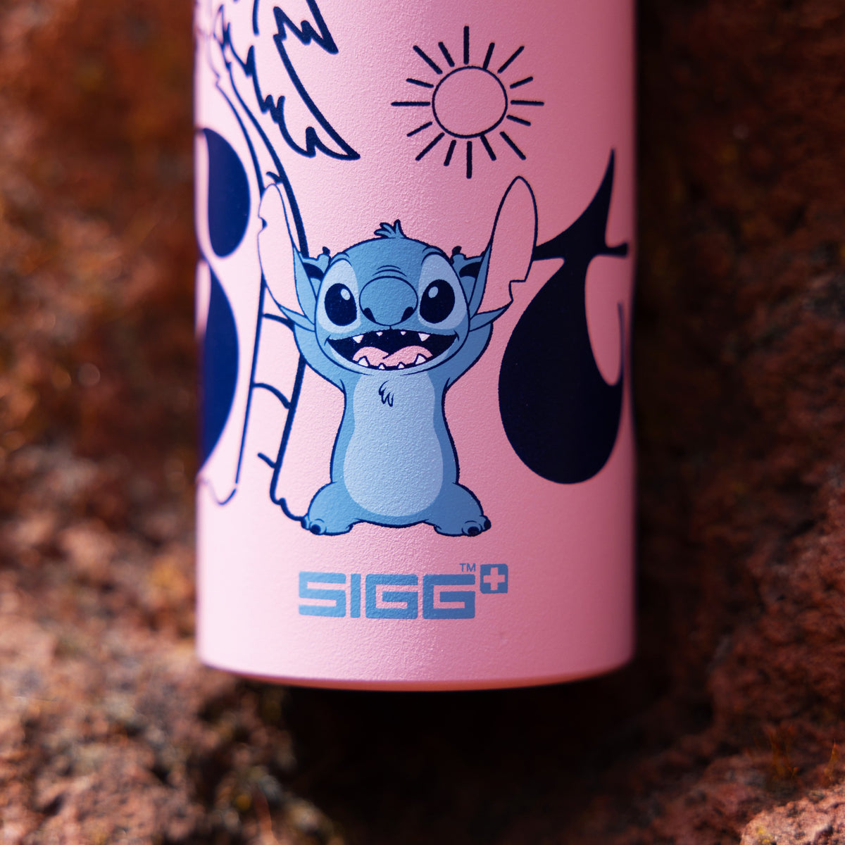 SIGG WMB ONE STITCH 0,6 l, käytössä ulkona