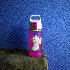 SIGG Viva One Marie 0,5 l, käytössä ulkona