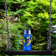 SIGG Viva One Batman 0,5 l, käytössä ulkona