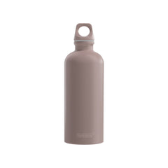 SIGG TRAVELLER JUOMAPULLO DUSK 0,6 l, edestä, pullo täytettynä
