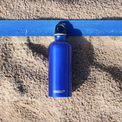 SIGG Traveller Dark Blue 0,6 l, käyttökuva 2