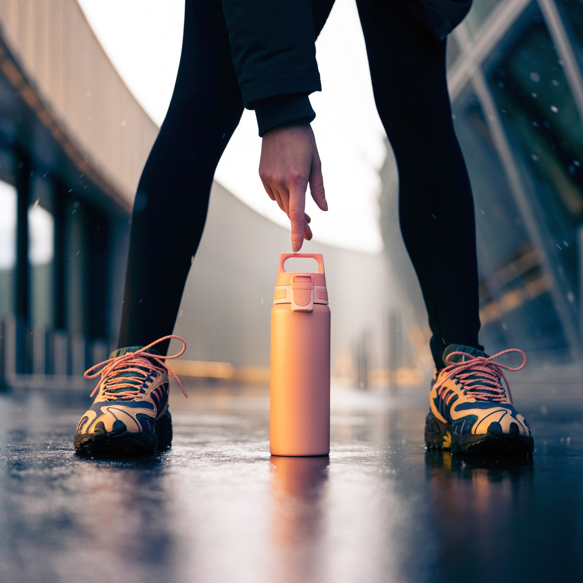 SIGG Shield One Shy Pink 0,75 l, käyttökuva 2